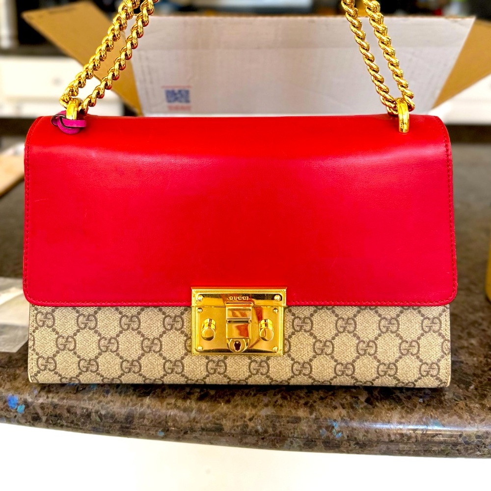 Gucci GG Supreme Padlock Medium Shoulder Bag
